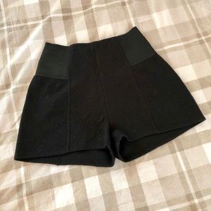 Patterned high waisted shorts